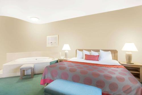 华美达圣乔治酒店 华美达圣乔治酒店