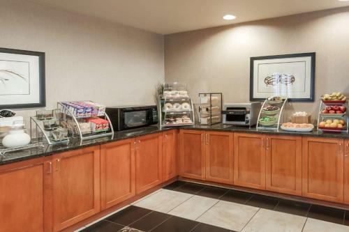 Wingate by Wyndham - Edmonton West, Edmonton (zdjęcie 10)