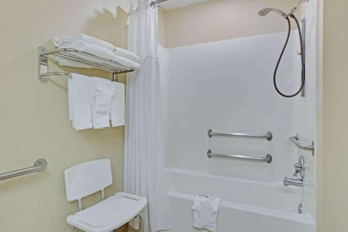 Microtel Inn by Wyndham University Place in Charlotte, USA