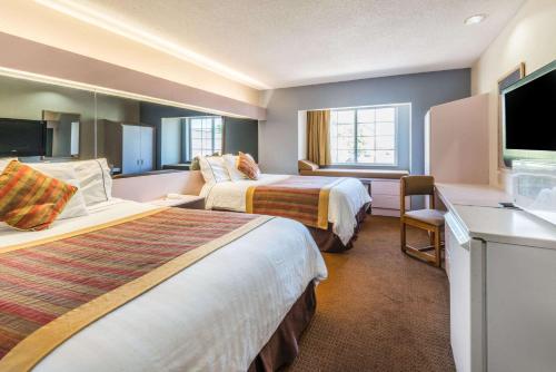 Microtel Inn & Suites By Wyndham Kansas City Airport