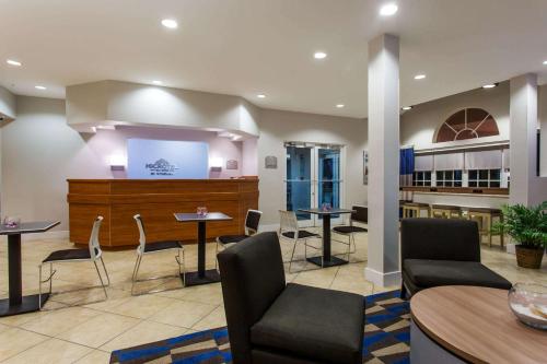 Microtel Inn and Suites by Wyndham Port Charlotte