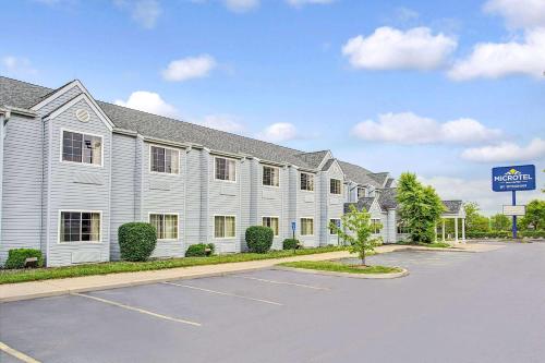 Microtel Inn & Suites by Wyndham Mason in Mason, USA