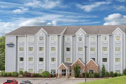 Microtel Inn&Suites by Wyndham Waynesburg - Hotel