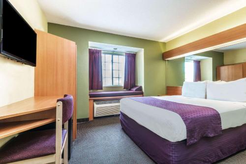 Microtel Inn & Suites by Wyndham Auburn in Auburn, USA