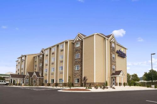 Microtel Inn & Suites by Wyndham