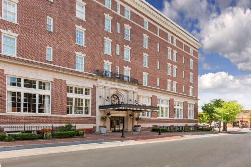 The George Washington - A Wyndham Grand Hotel