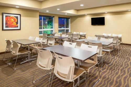 Instalações, Microtel Inn & Suites by Wyndham Red Deer in Red Deer (AB)