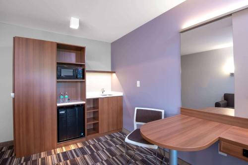 Microtel Inn & Suites by Wyndham Philadelphia Airport Ridley Park