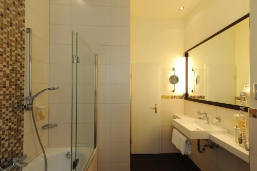 Best Western Hotel Kaiserhof - image 9