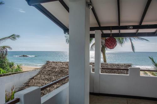 Sailors' Bay – Hikkaduwa, CO