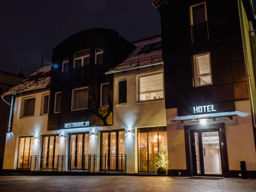 Hotel Chrobrego9 1