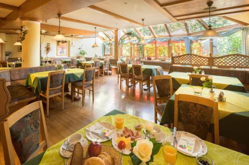 Hotel Landgasthof Zum Schildhauer in 哈爾芬