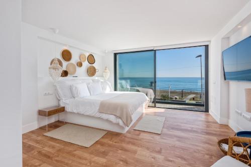 WintowinRentals Dream House, Luxury & Sea View gîte à louer Ríogordo