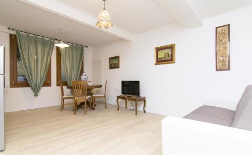 Ca' Alberto Apartments - image 12