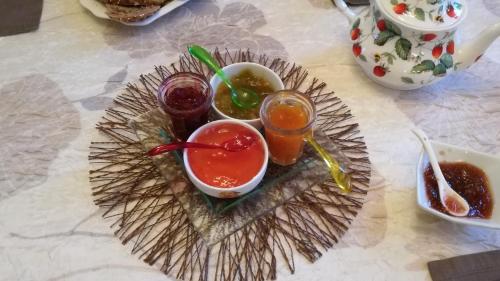 อาหารและเครื่องดื่ม, Chateau du Clos Mortier in แซงต์ ดิซิเญ