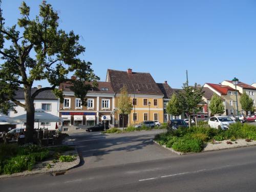 Moderne Ferienwohnung am Stadtplatz in Litschau