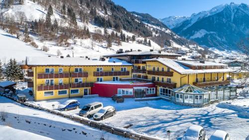 Bejárat, Hotel-Restaurant Lampenhausl in Fusch an der Glocknerstrasse