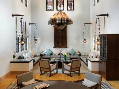 Jumeirah Dar Al Masyaf Located in Jumeirah Beach, Jumeirah Dar Al Masyaf - Madinat Jumeirah is a perfect starting point from which to explore Dubai. The hotel offers a wide range of amenities and perks to ensure you have a 