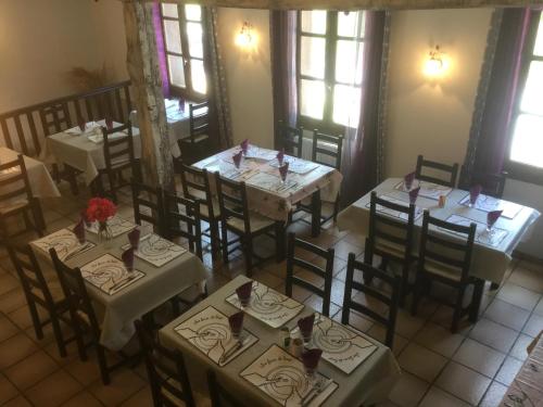 Facilities, Auberge Henri IV in Lubersac