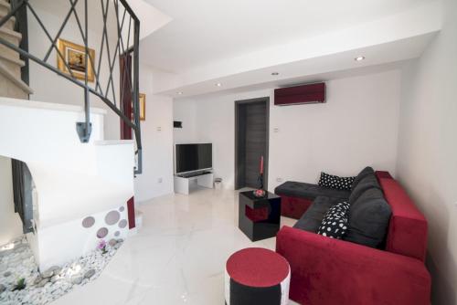 Luxury Villa Future with heated pool - image 2