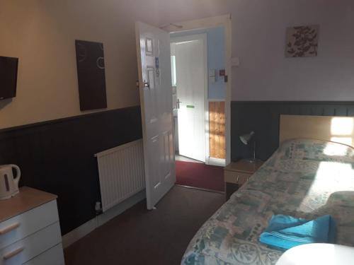 Llwynygog Guest House