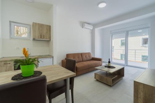 GREJM Lux Family Apartments - image 8