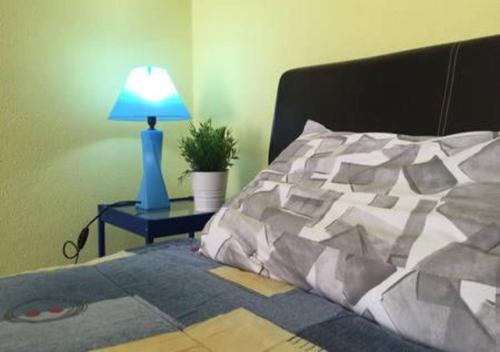  Blue & Yellow Apartment in Albufeira