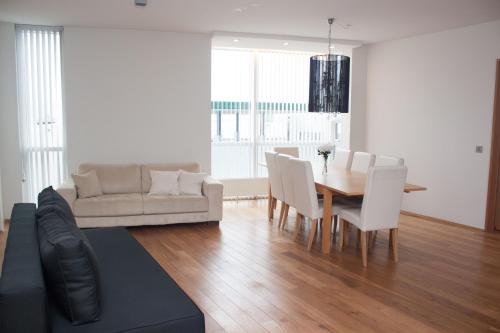 Two-Bedroom Apartment with Sea View image 10