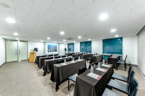 2023 라마다 제주 시티 호텔 (Ramada Jeju Cityhall) 호텔 리뷰 및 할인 쿠폰 - 아고다 2023 라마다 제주 시티 호텔 (Ramada Jeju Cityhall) 호텔 리뷰 및 할인 쿠폰 - 아고다