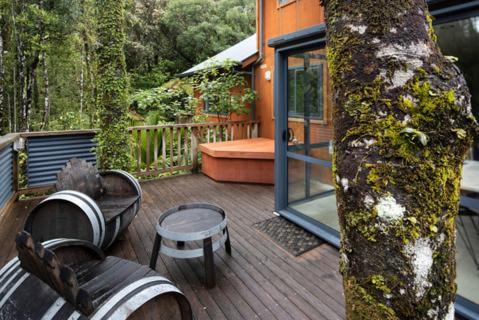 ระเบียง/ชานเรือน, Love Punakaiki Luxury Couples Retreat Limited in ปูนาไกกิ