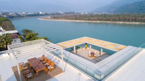 Modi Yoga Retreat Rishikesh photo 3