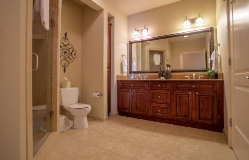 Quaint Quarters Villa - image 10