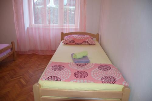  Rustic Bungalow in Novalja