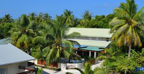 . TME Retreats Dhigurah