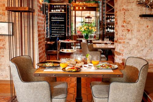 Balthazar Design Hotel - image 5