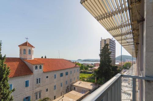 Luxury apartment Lucy in center with amazing sea-view