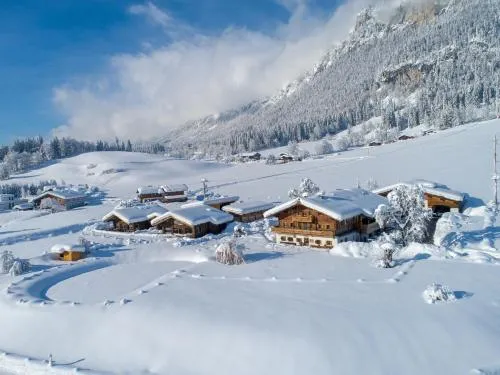 Narzenhof Wellness Chalets, Familien & Luxus Apartments am Bauernhof in Sankt Johann in Tirol, Österreich