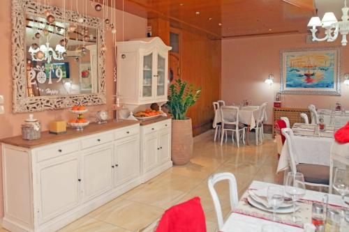 Fasilitas, Hotel Marija in Kota Tua Kotor