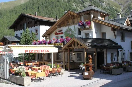 Hotel Camona & Apart Walserhof in Samnaun, Schweiz