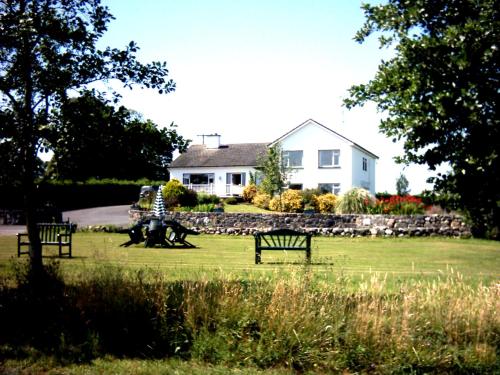 The Waterfront House Country Home