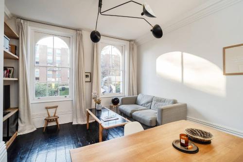 Hackney Road Home By Guestready, , London