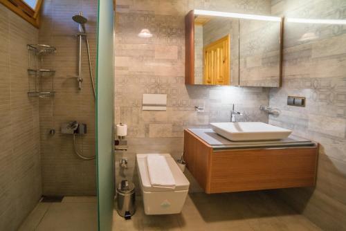Nerissa Hotel