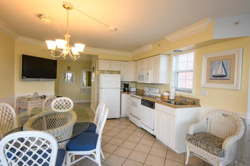 Two-Bedroom Apartment image 5