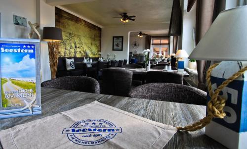 Restaurante, AKZENT Strandhotels Seestern, Delphin & Lachs in Wilhelmshaven