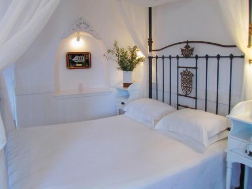 Porto Scoutari Romantic Hotel - main image