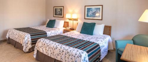 2 queen beds