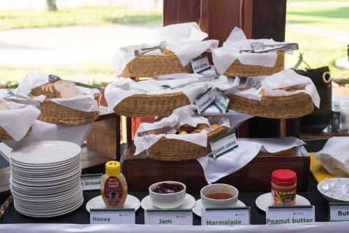 Essen und Erfrischungen, Sunbird Nkopola Lodge in Nkopola
