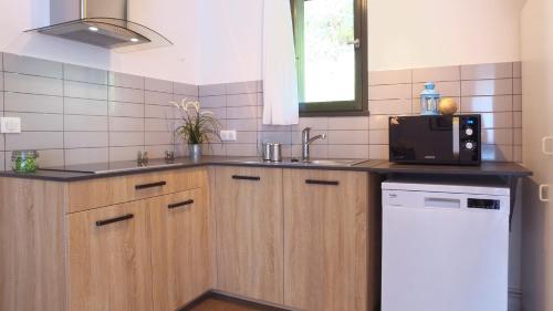 VVF Cantal Champs-sur-Tarentaine - Accommodation - Champs Sur Tarentaine