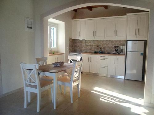  Atrium House - Boletsis in Anapaftíria