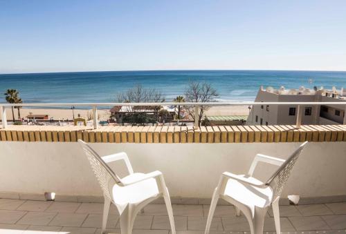 景觀, 布恩索爾公寓 (Apartamentos Buensol) in 托雷莫利諾斯市中心